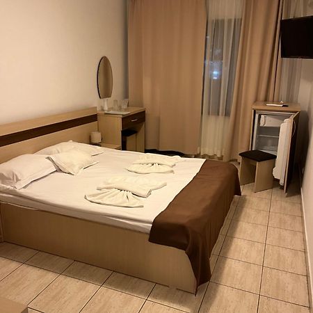 Hotel Sibiu Neptun Esterno foto