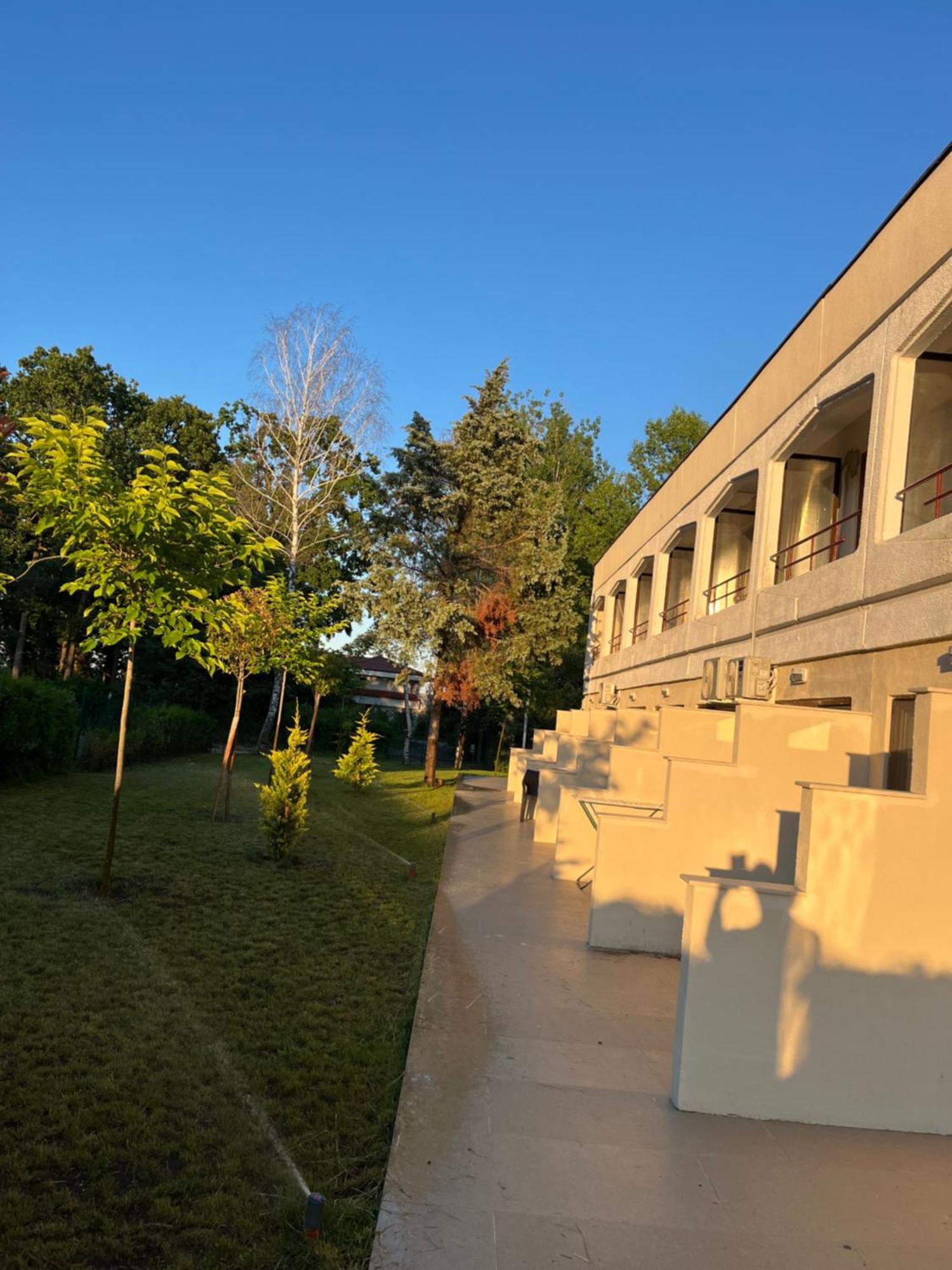 Hotel Sibiu Neptun Esterno foto