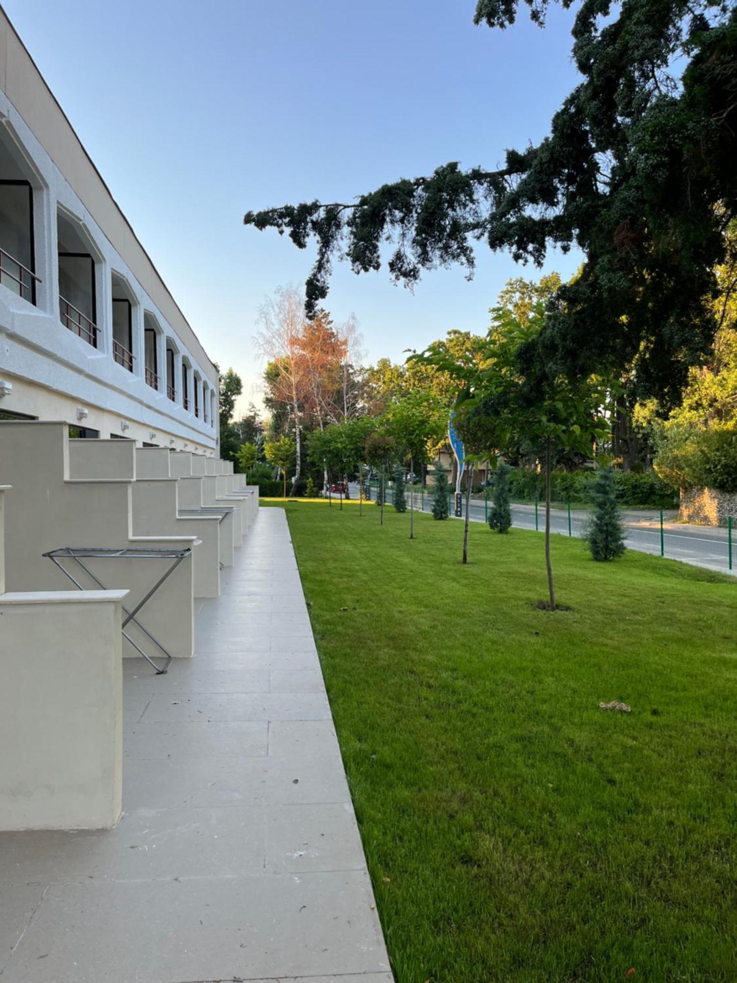 Hotel Sibiu Neptun Esterno foto