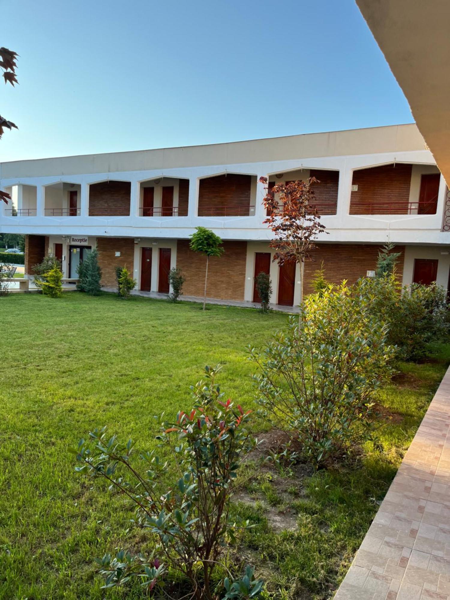 Hotel Sibiu Neptun Esterno foto